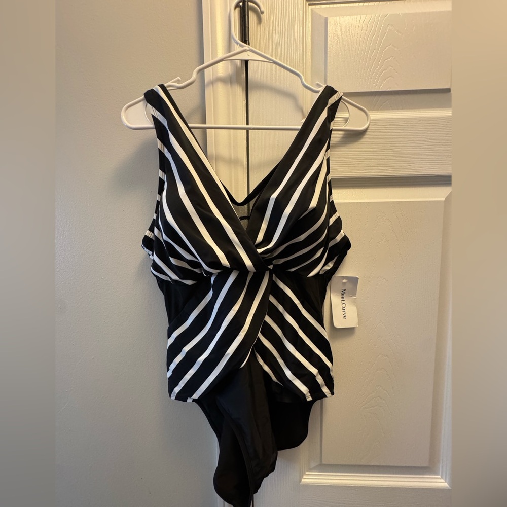 Meet.Curve NWT Size XL B&W Diagonal Striped Swimsuit.